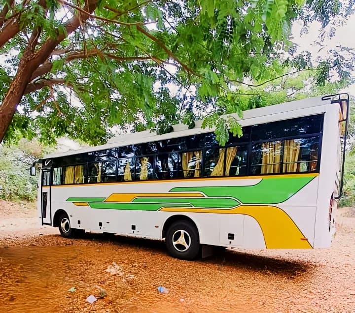 40-seater bus hire Pune for group or company travel